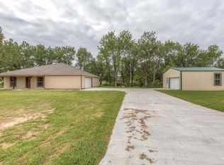 507 NE 11th St, Wagoner, OK 74467