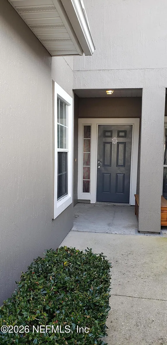 Building Photo - 946 Scrub Jay Dr