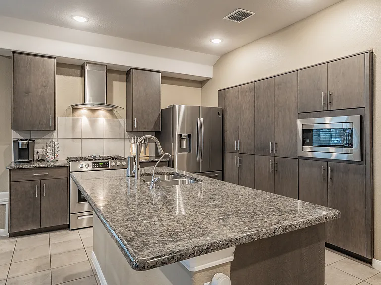 1116 Kingbird Ln — Photo 34