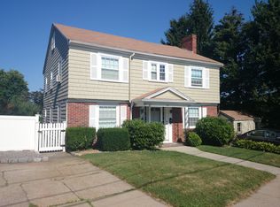 112 Cowing St, West Roxbury, MA 02132