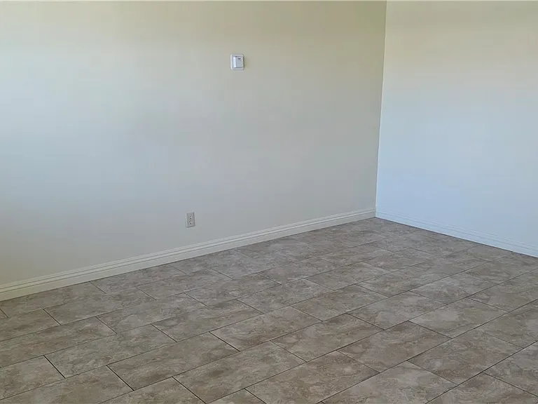 2301 Mountain Ave #23 — Photo 10