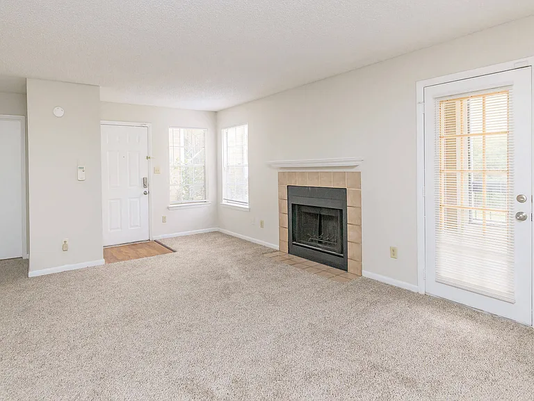 Regency Gardens Apartments — Photo 13