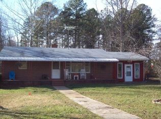 2267 Oral Oaks Rd, Kenbridge, VA 23944