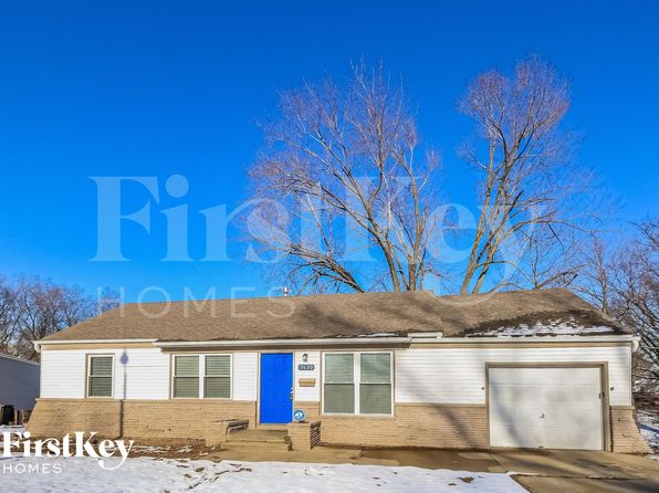 3620 NE 54th Ter