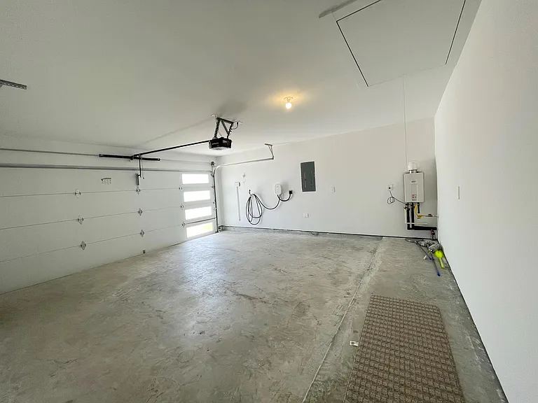 3902 Itzle Island Ct — Photo 46