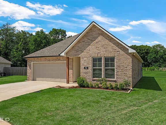 5th image of 784 Crozier Dr