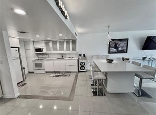 3051 S Palm Aire Dr APT 201, Pompano Beach, FL 33069