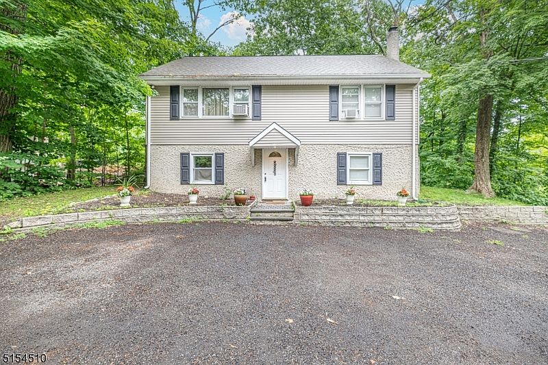 748 Canistear Rd, Highland Lakes, NJ 07422 | Zillow