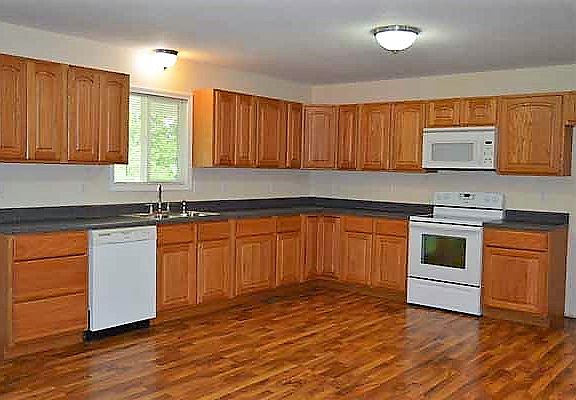 4th image of 11676 Finley Dr