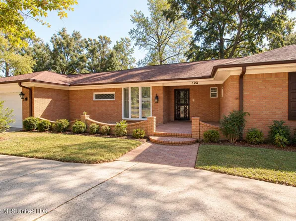 123 Devalda Dr, Duck Hill, MS 38925