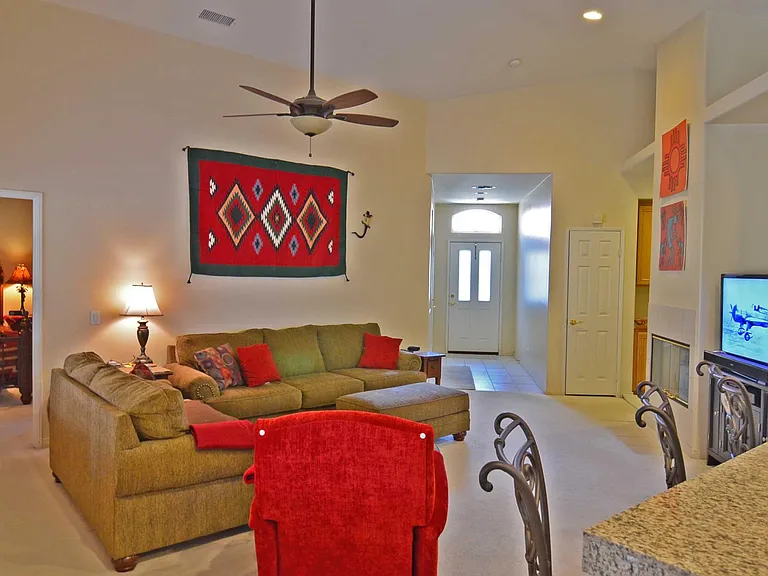 45555 Banff Springs St — Photo 10