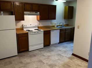 477 Ivanhoe Rd #D, Max Meadows, VA 24360