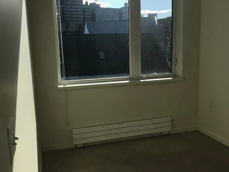 60 Parris St #401 — Photo 4