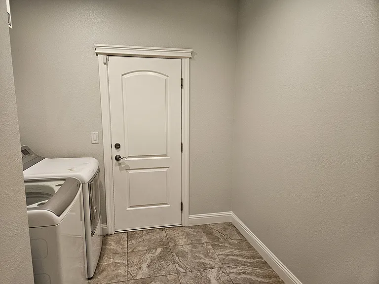 3491 Lemurian Rd — Photo 18