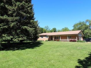 19151 Meadowbrook Rd, Northville, MI 48167