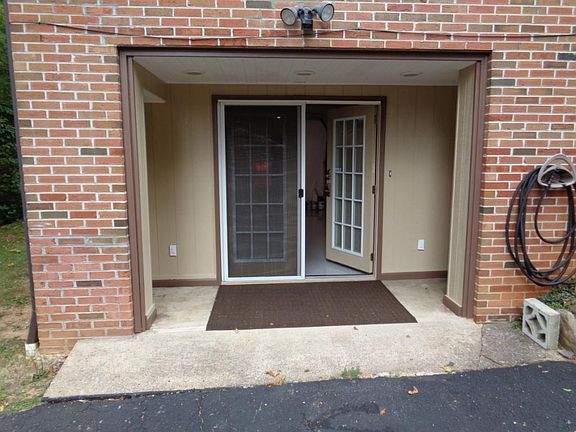 4th image of 2415 Aspen Dr