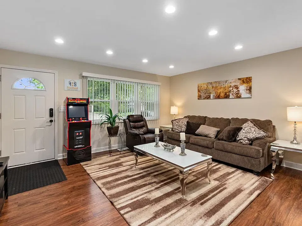 122 King Ct #ID1285053P