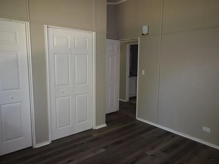 1205 Graham Ave — Photo 11