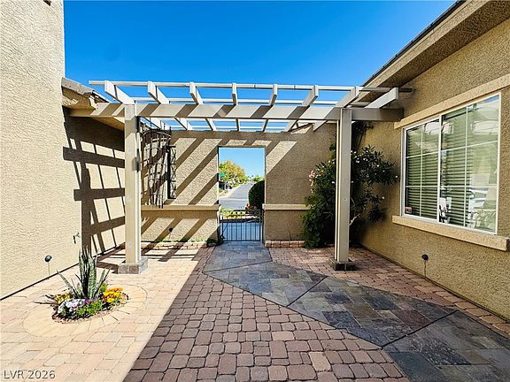 5th image of 10227 Sunset Gardens Dr