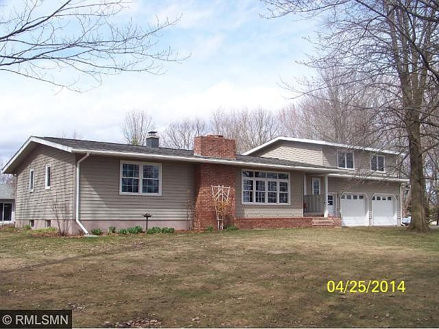 1st image of 105 Carriage Hill Dr