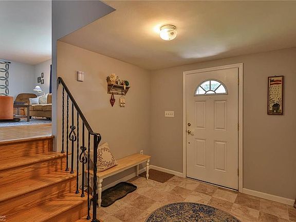5th image of 1165 Brentwood Ave