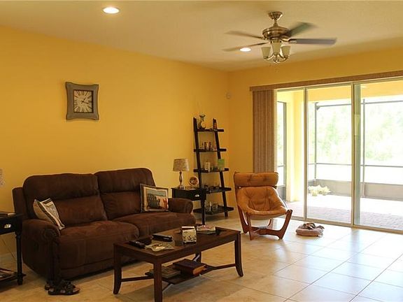 5th image of 918 Shady Canyon Way