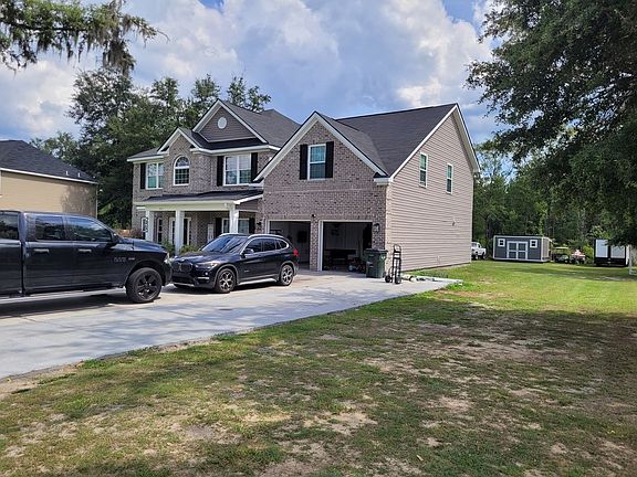 3rd image of 255 Brookhaven Loop NE