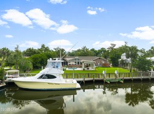4511 Vista Ln, Lynn Haven, FL 32444