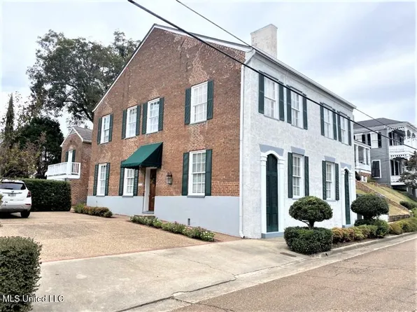 707 State St #705, Natchez, MS 39120