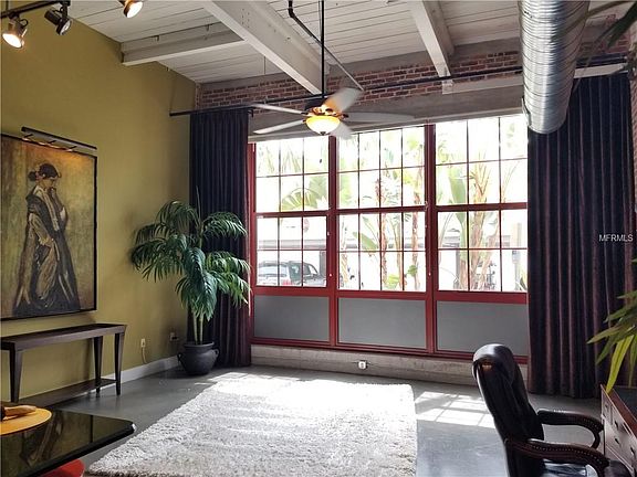 4th image of 1501 W Horatio St APT 114