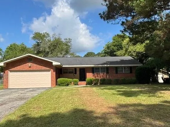 2426 Madison Dr, Tifton, GA 31793