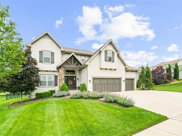4209 N 141st St, Basehor, KS 66007