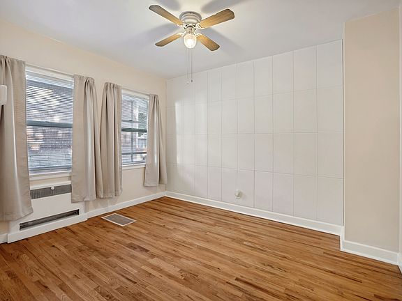 3rd image of 734 E 23rd St