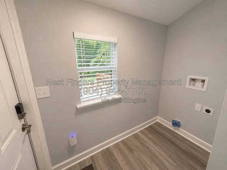 1293 Hamilton St — Photo 17
