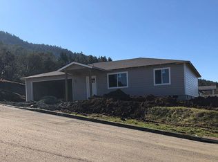 109 Rollin Ct, Myrtle Creek, OR 97457
