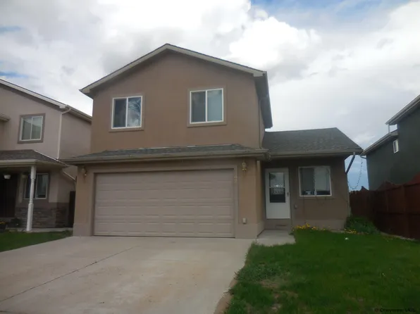 627 Fillmore St, Laramie, WY 82070