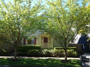 2303 N 61st St, Seattle, WA 98103