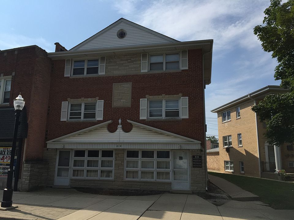 1st image of 810 Arlington Ave #1