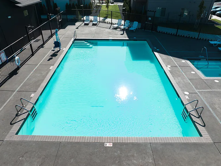 Eastpark Apartment Homes — Photo 16