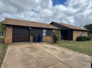 1804 W University St, Shawnee, OK 74804