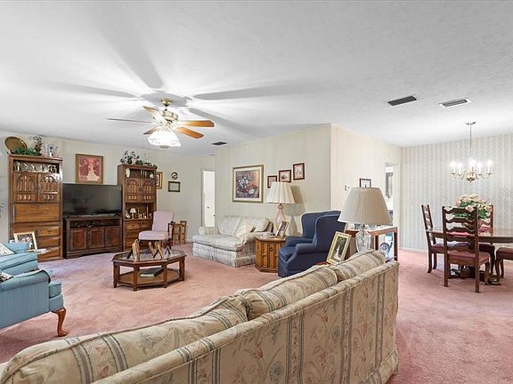 3rd image of 19327 NW 237TH STREET