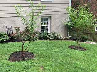 2112 Wilkinson Pl, Alexandria, VA 22306