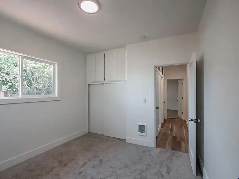 690 W Morton St — Photo 22