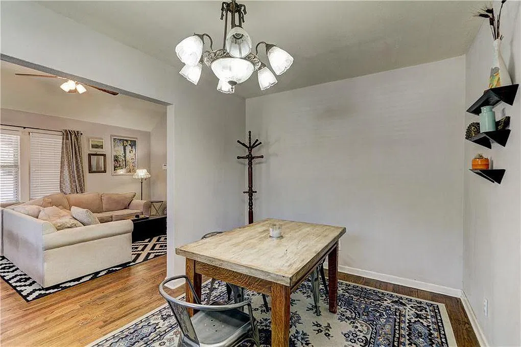 2 bed, 1001 sqft, $1,050 — Photo 4