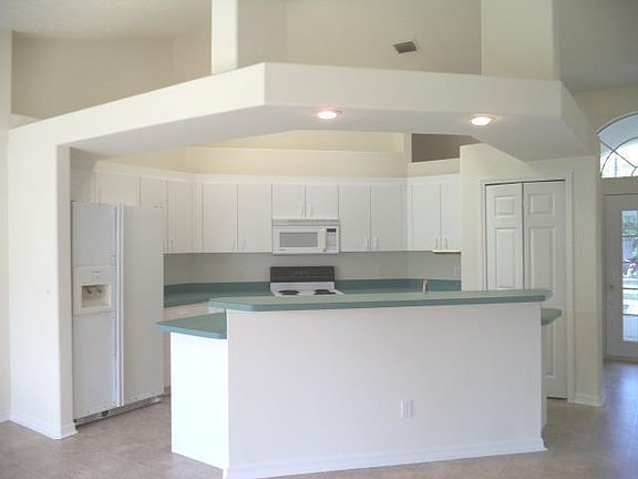 2nd image of 2635 SW Cadet Cir