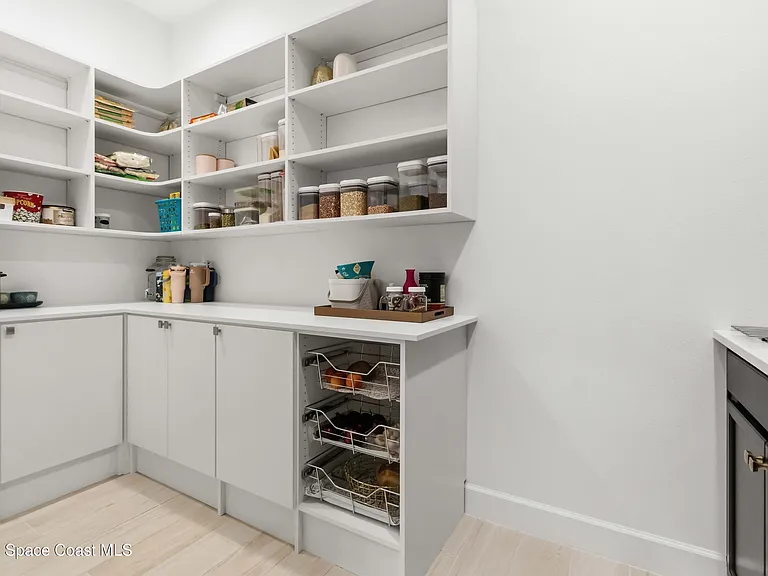 3256 Kamin Dr — Photo 25