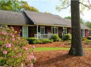 970 Harbortowne Rd, Charleston, SC 29412