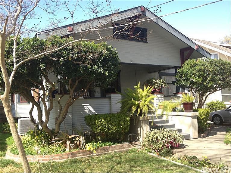 1st image of 72 1st St