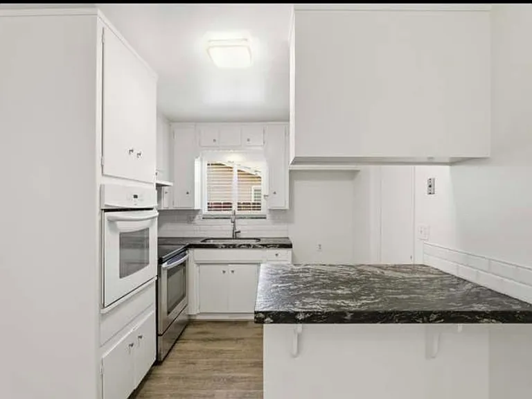 209 Tokay Ave — Photo 8