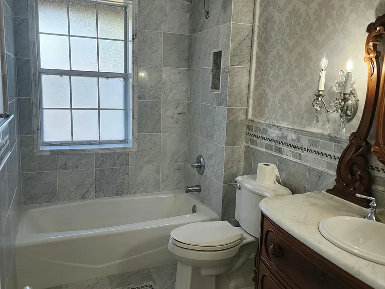 212 Saint Johns Ave #212 — Photo 33